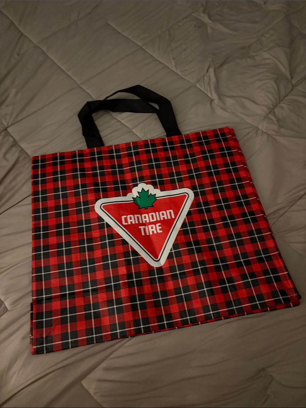 Canadian Tire Plaid Shopping Bag - Picture 2 of 3